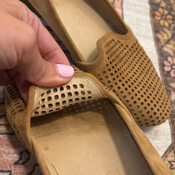 ✨ Crown Vintage ✨ Penelope Brown Suede Leather Perforated Flats Loafers Size 6.5 - Picture 6 of 12